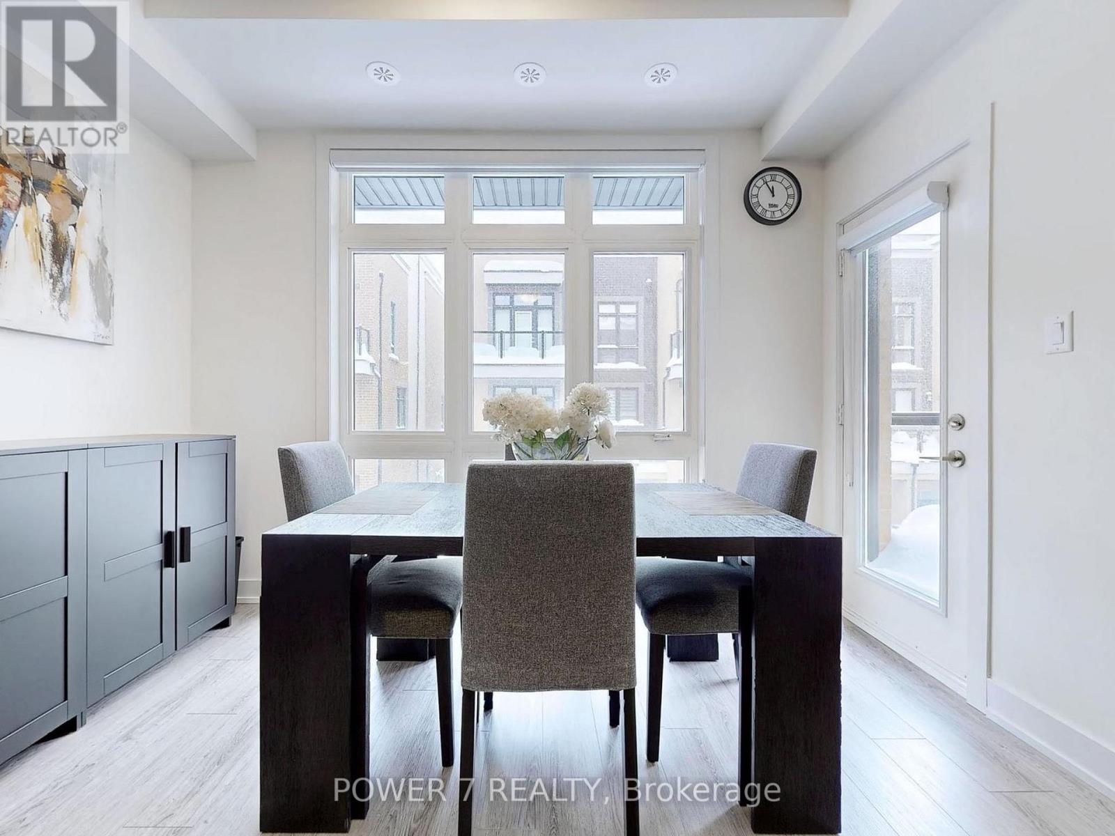 5 - 8 Sayers Lane, Richmond Hill, Ontario  L4E 1J4 - Photo 10 - N12116162
