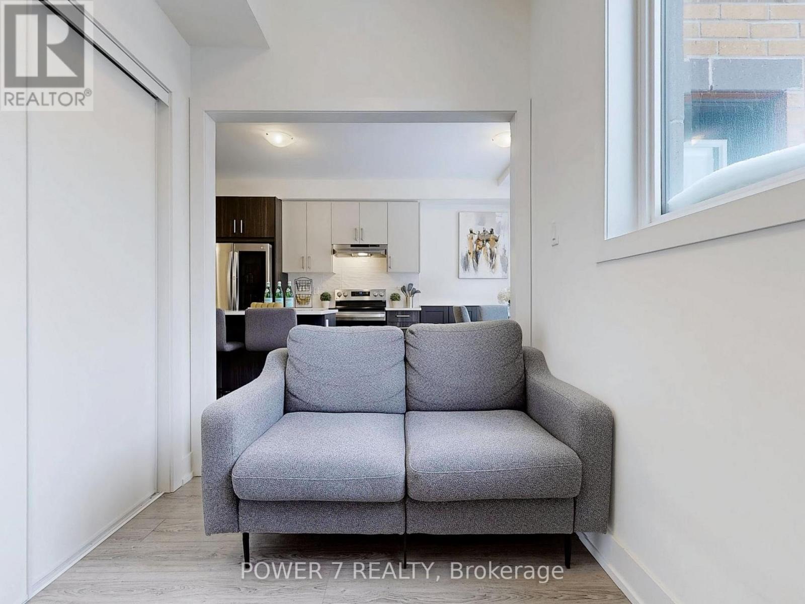 5 - 8 Sayers Lane, Richmond Hill, Ontario  L4E 1J4 - Photo 12 - N12116162