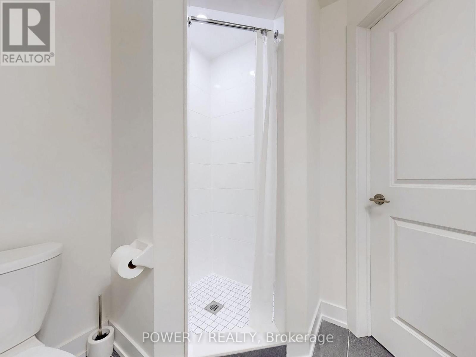 5 - 8 Sayers Lane, Richmond Hill, Ontario  L4E 1J4 - Photo 15 - N12116162