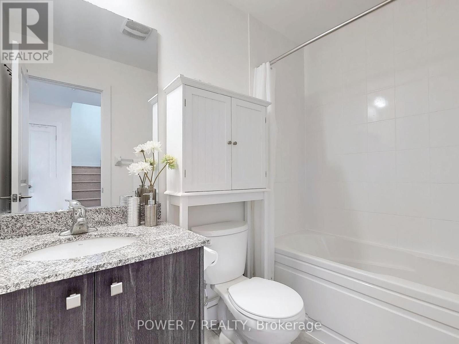 5 - 8 Sayers Lane, Richmond Hill, Ontario  L4E 1J4 - Photo 24 - N12116162