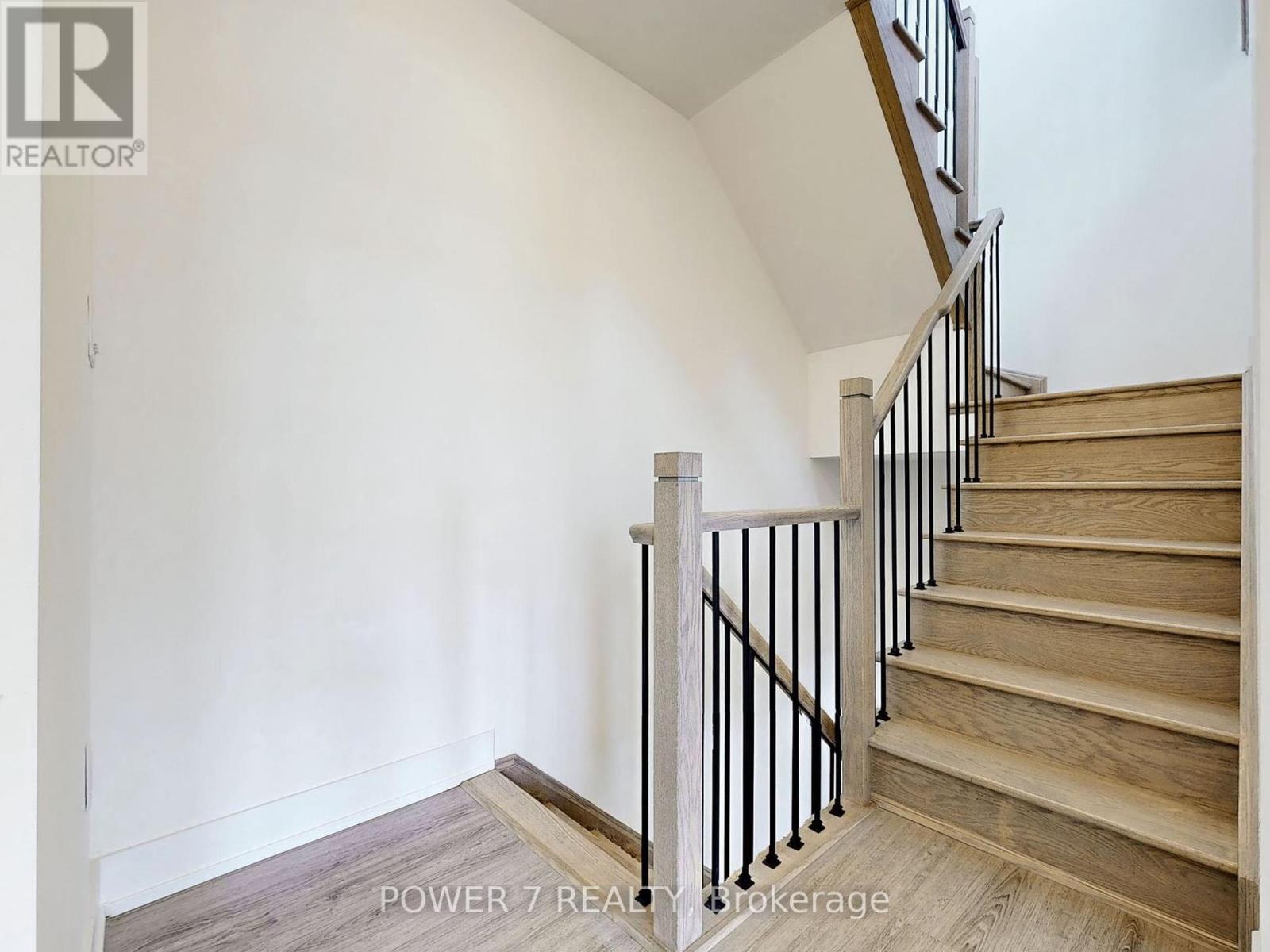 5 - 8 Sayers Lane, Richmond Hill, Ontario  L4E 1J4 - Photo 27 - N12116162