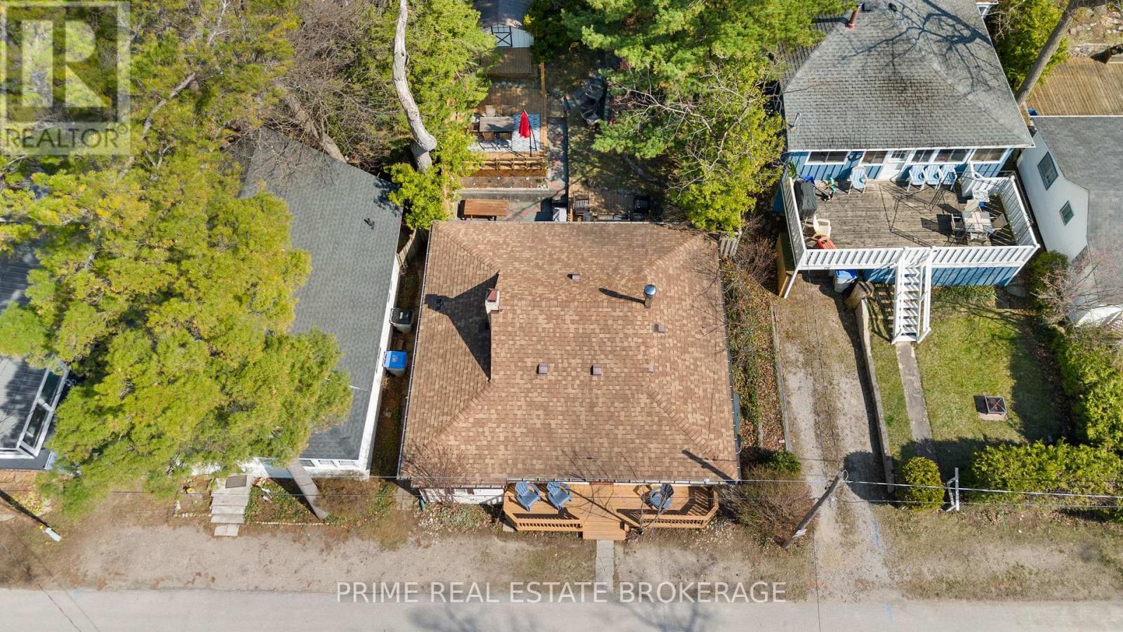 28 Woodward Avenue, Lambton Shores, Ontario  N0M 1T0 - Photo 30 - X12119779