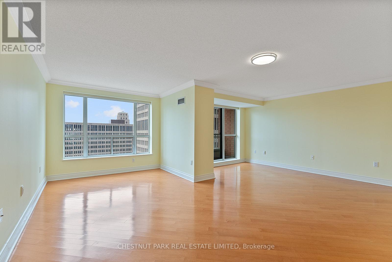 1610 - 889 Bay Street, Toronto, Ontario  M5S 3K5 - Photo 17 - C12123996