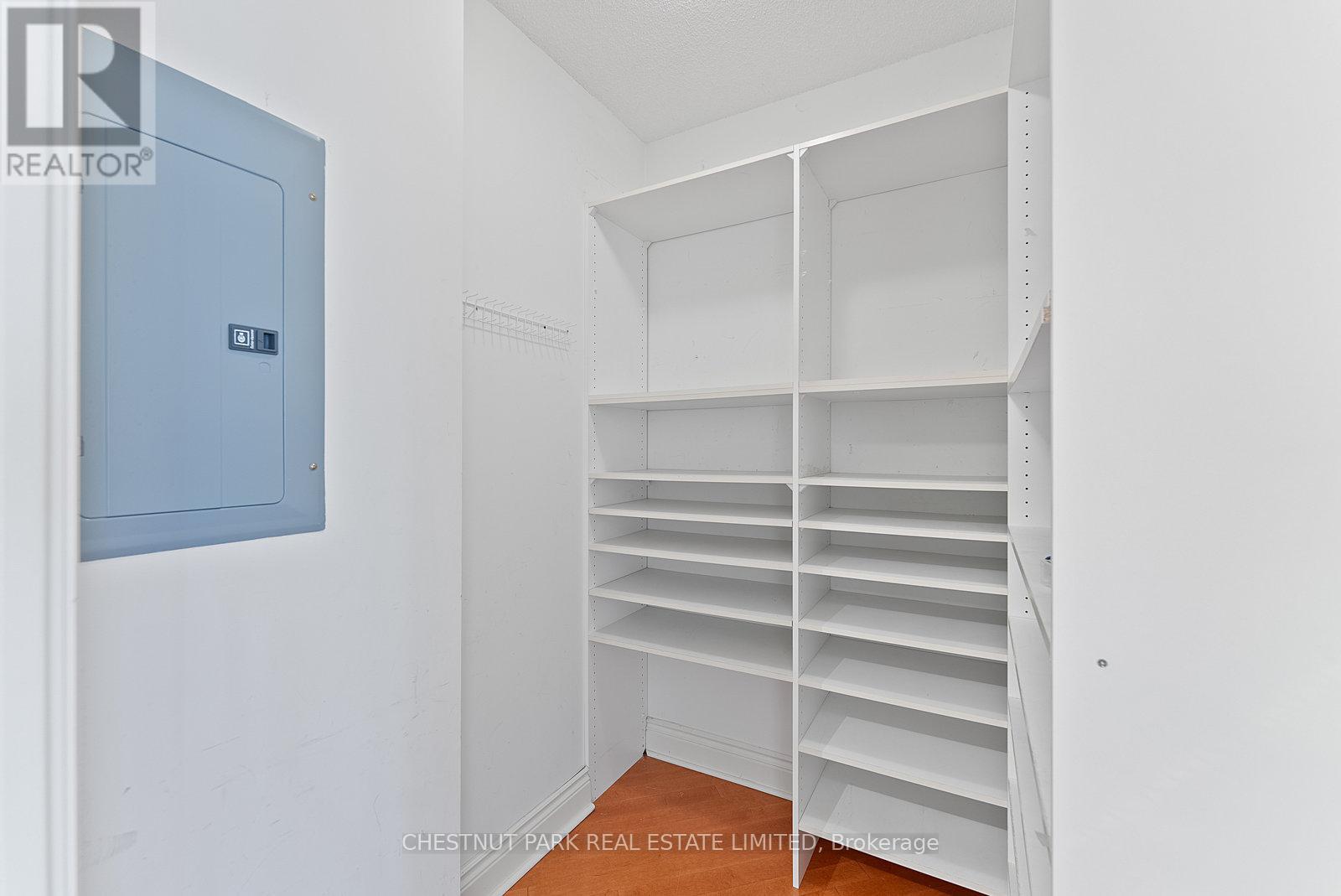 1610 - 889 Bay Street, Toronto, Ontario  M5S 3K5 - Photo 28 - C12123996
