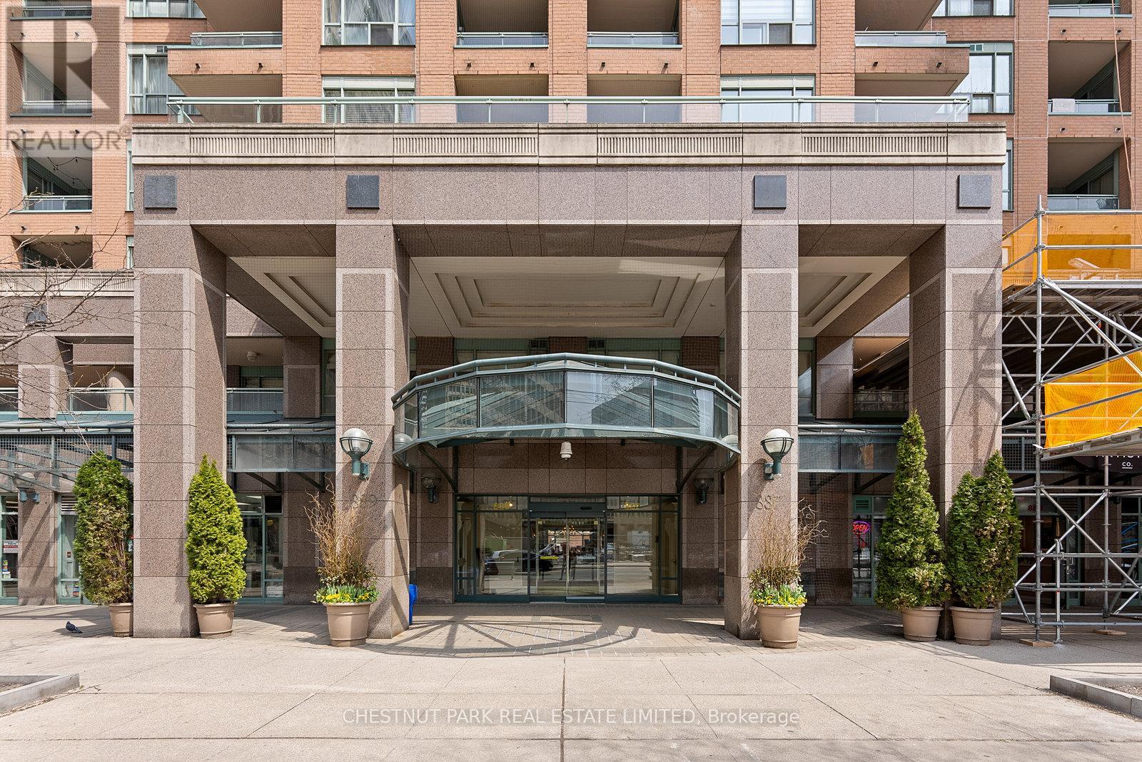 1610 - 889 Bay Street, Toronto, Ontario  M5S 3K5 - Photo 30 - C12123996
