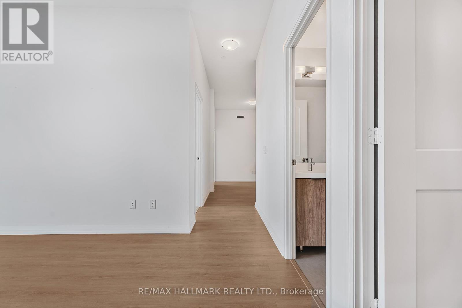 Gph26 - 28 Widmer Street, Toronto (Waterfront Communities), Ontario  M5V 2E7 - Photo 20 - C12124150