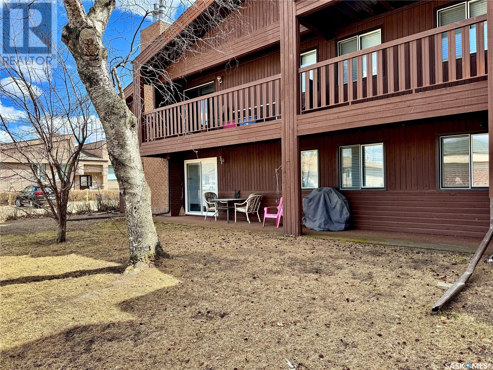 2 111 Fenson Crescent, Yorkton, Saskatchewan  S3N 3S4 - Photo 1 - SK000036