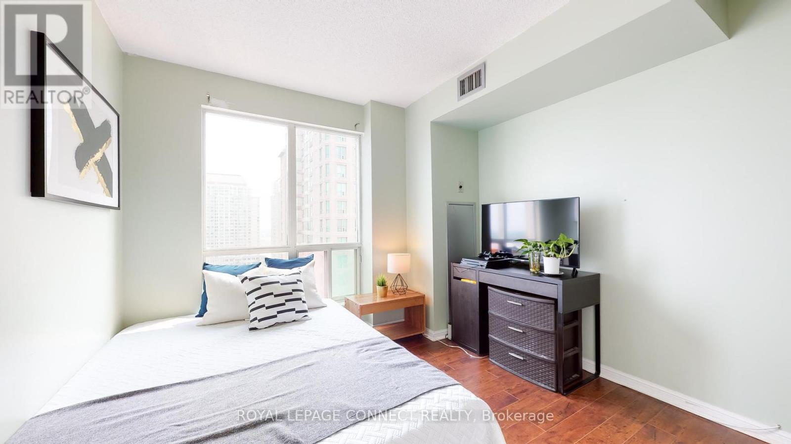 1506 - 18 Lee Centre Drive, Toronto, Ontario  M1H 3H5 - Photo 14 - E12124171