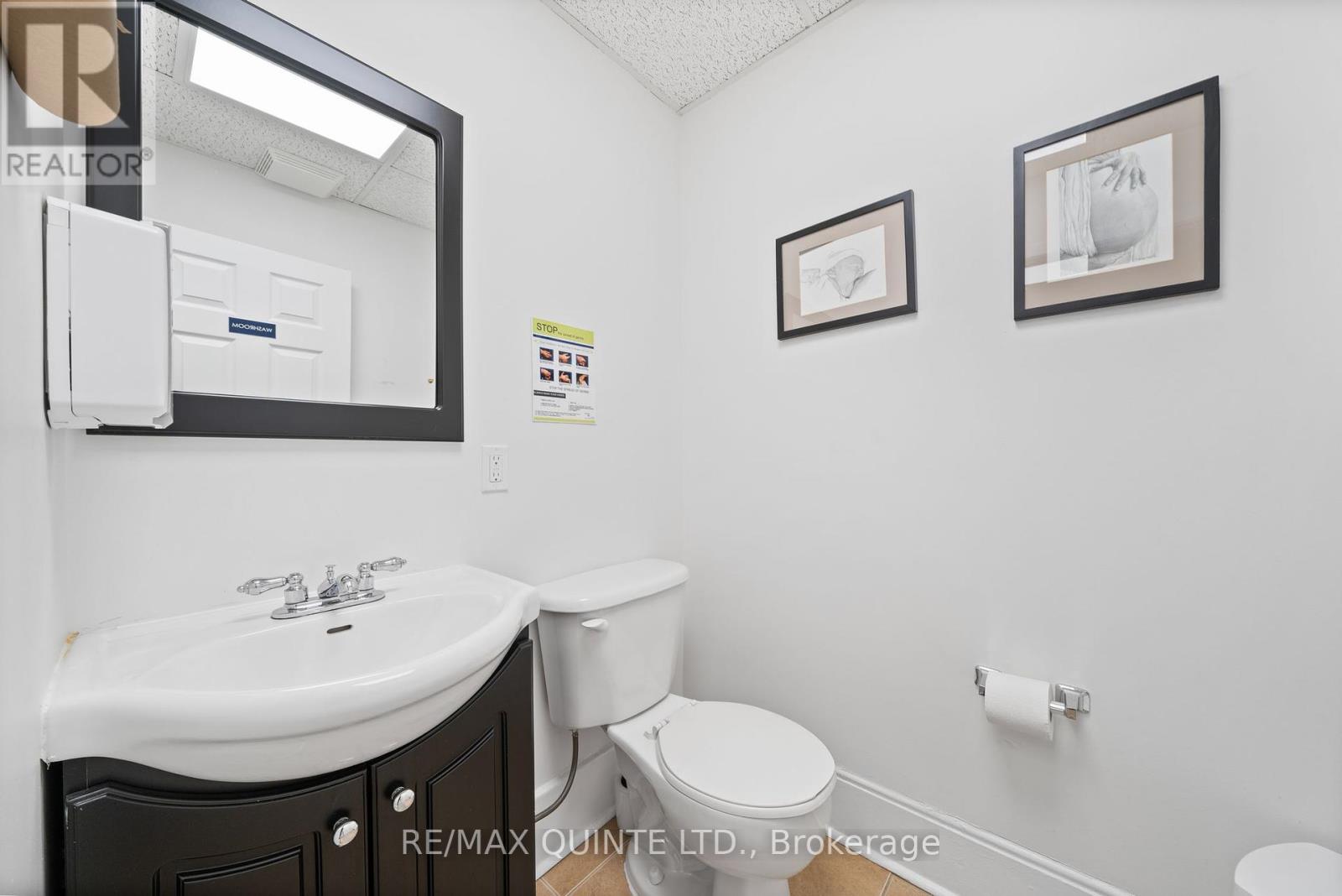 11 Victoria Avenue, Belleville, Ontario  K8N 1Z5 - Photo 15 - X12124196