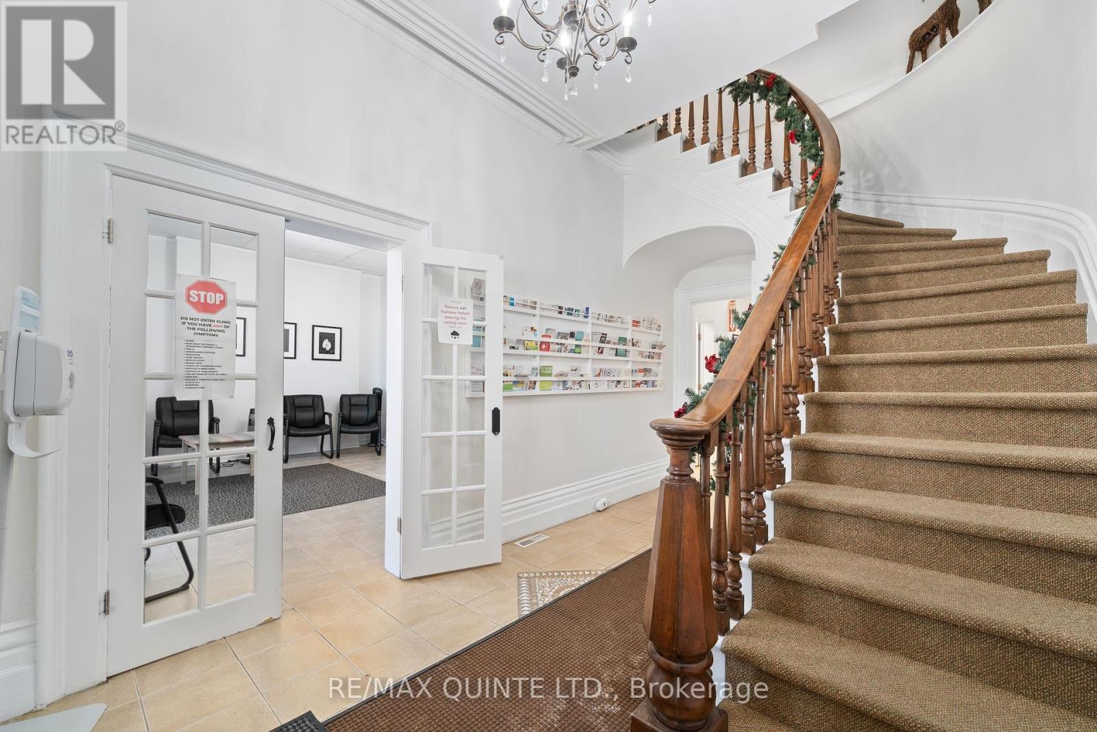 11 Victoria Avenue, Belleville, Ontario  K8N 1Z5 - Photo 6 - X12124196