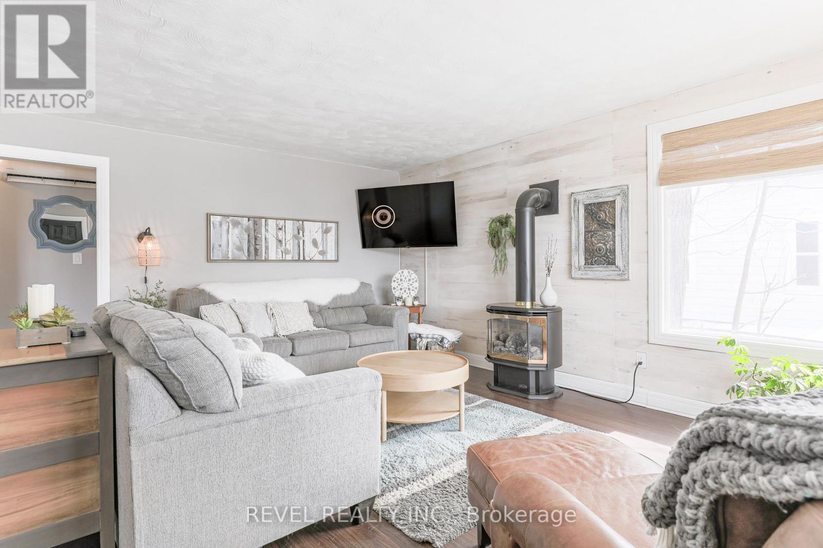 34 William Street, Kawartha Lakes, Ontario  K0M 1A0 - Photo 6 - X12124224