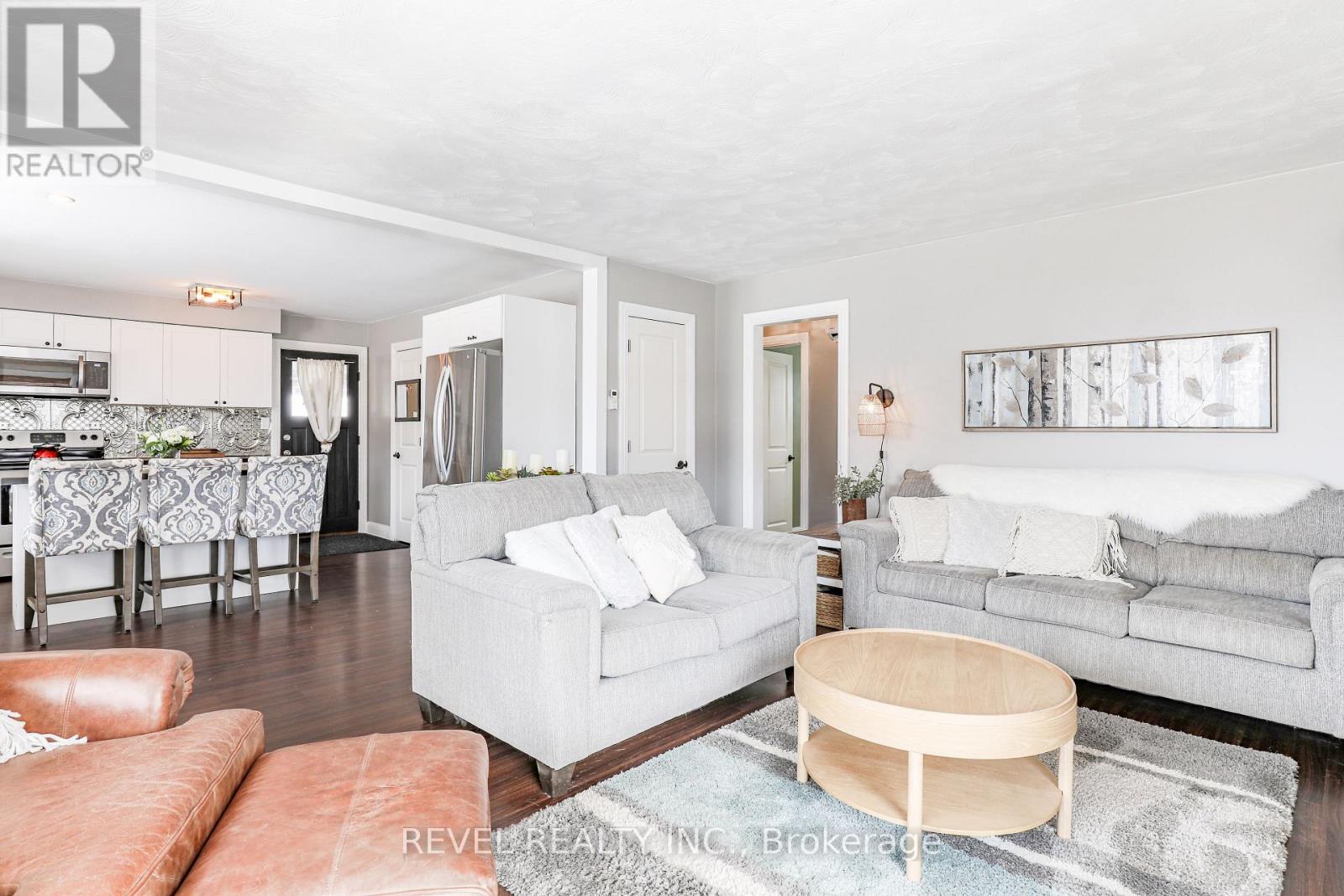 34 William Street, Kawartha Lakes, Ontario  K0M 1A0 - Photo 7 - X12124224