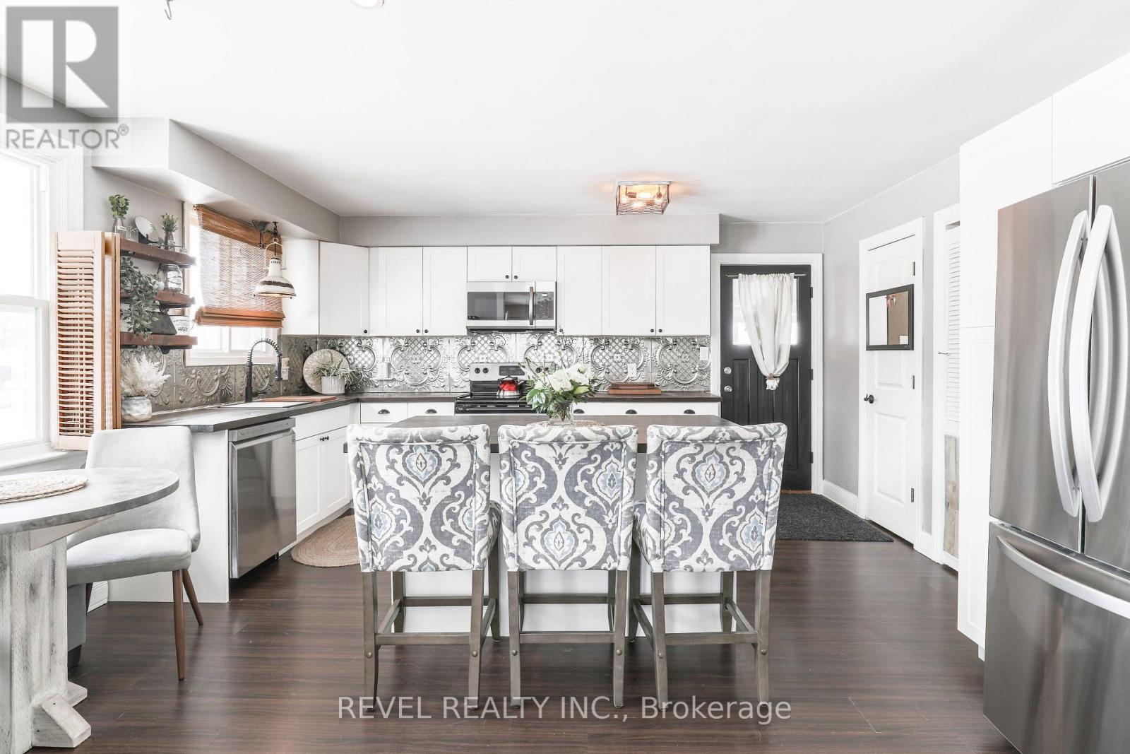 34 William Street, Kawartha Lakes, Ontario  K0M 1A0 - Photo 9 - X12124224