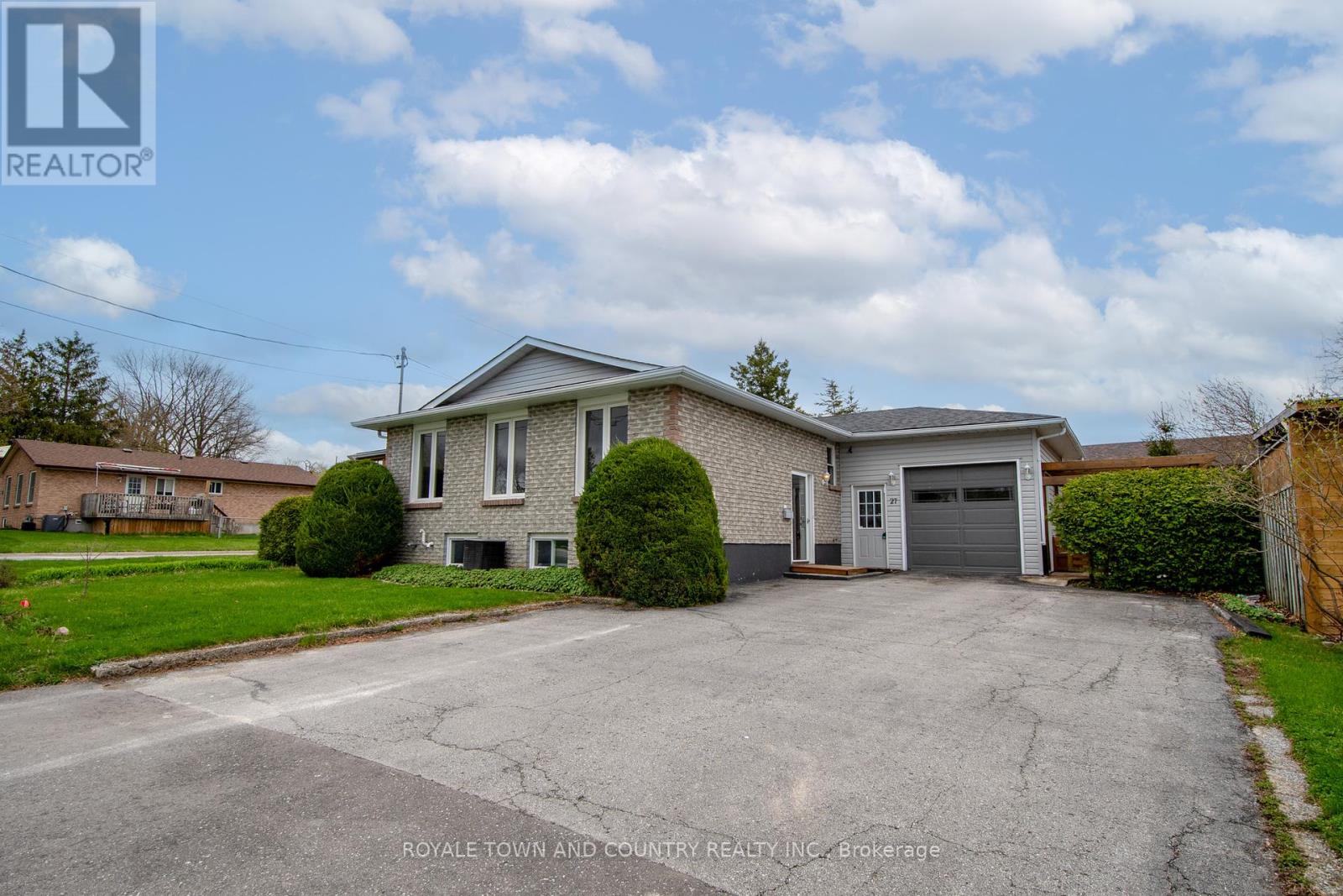 Property at 27 HILLSIDE DRIVE image 3