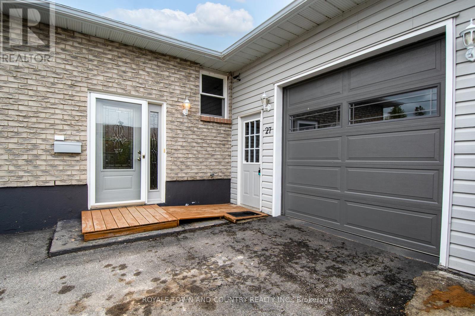 Property at 27 HILLSIDE DRIVE image 4