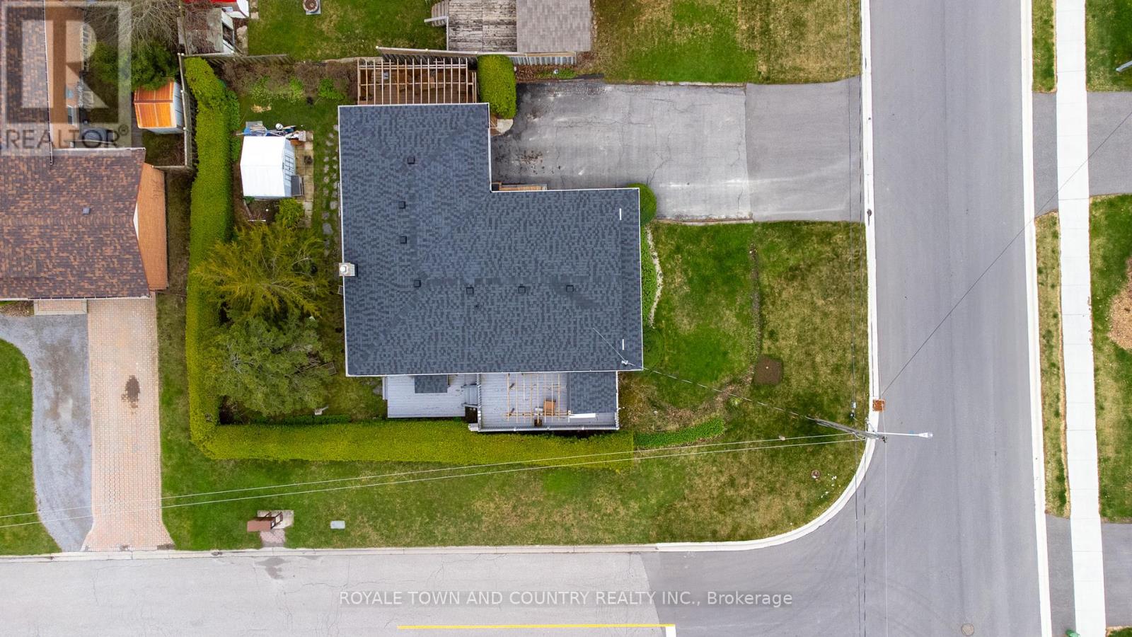 27 Hillside Drive, Kawartha Lakes, Ontario  K9V 1A3 - Photo 44 - X12124270