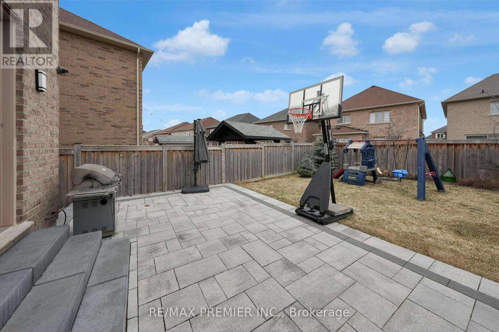 34 Mcdonnell Crescent, Bradford West Gwillimbury, Ontario  L3Z 0S7 - Photo 42 - N12124131