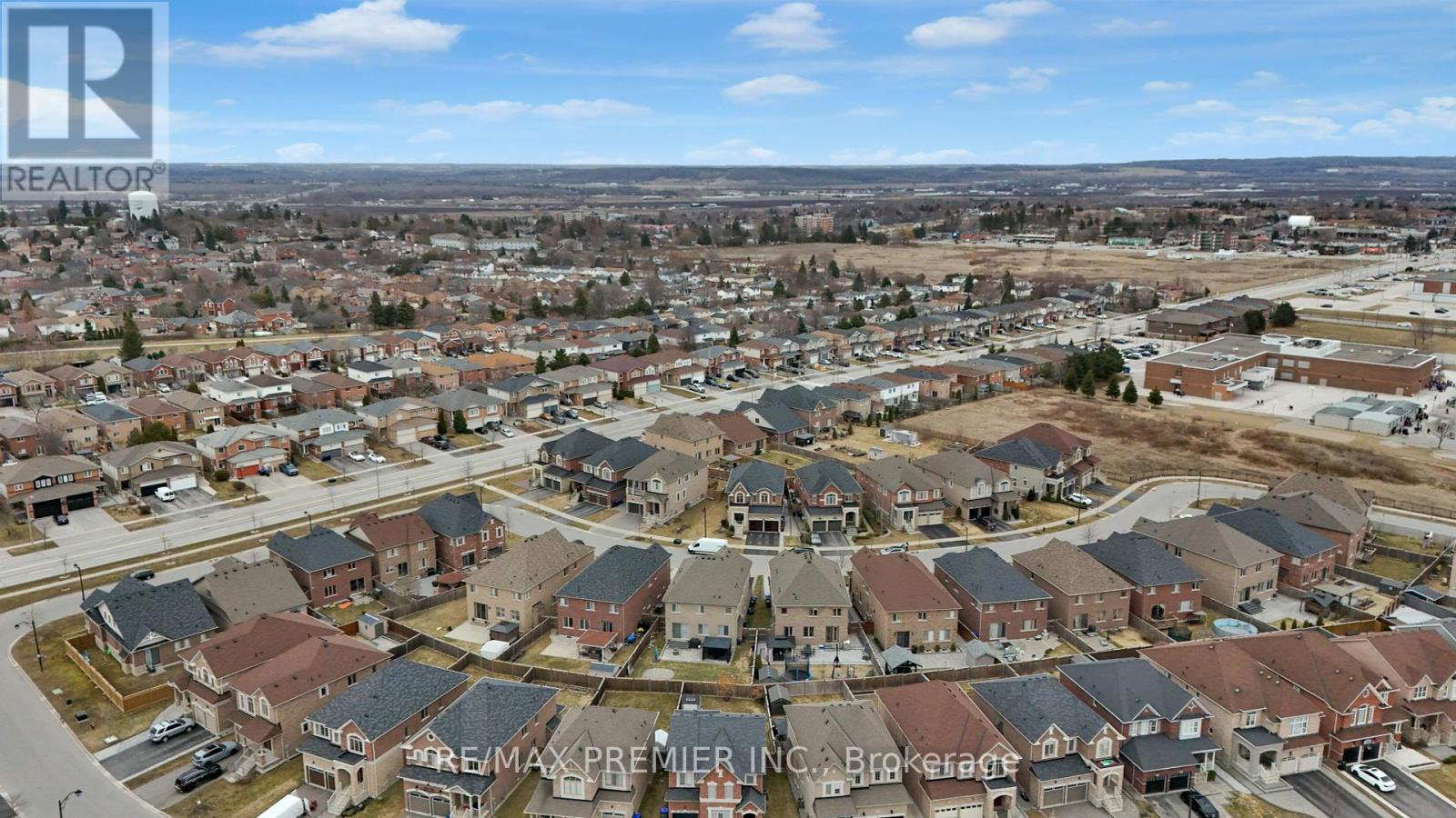 34 Mcdonnell Crescent, Bradford West Gwillimbury, Ontario  L3Z 0S7 - Photo 46 - N12124131