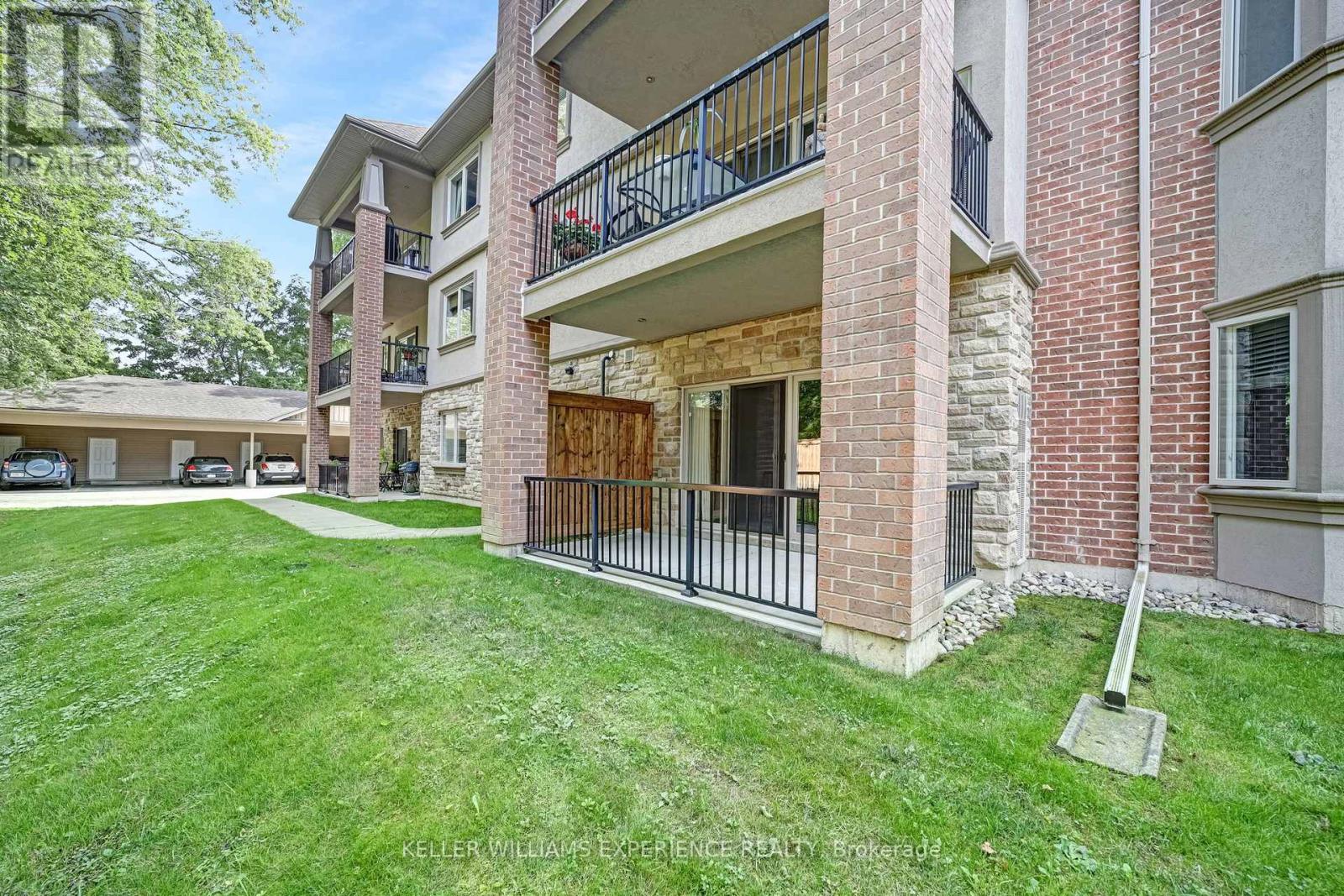 103 - 19b Yonge Street N, Springwater, Ontario  L0L 1P0 - Photo 22 - S12124085