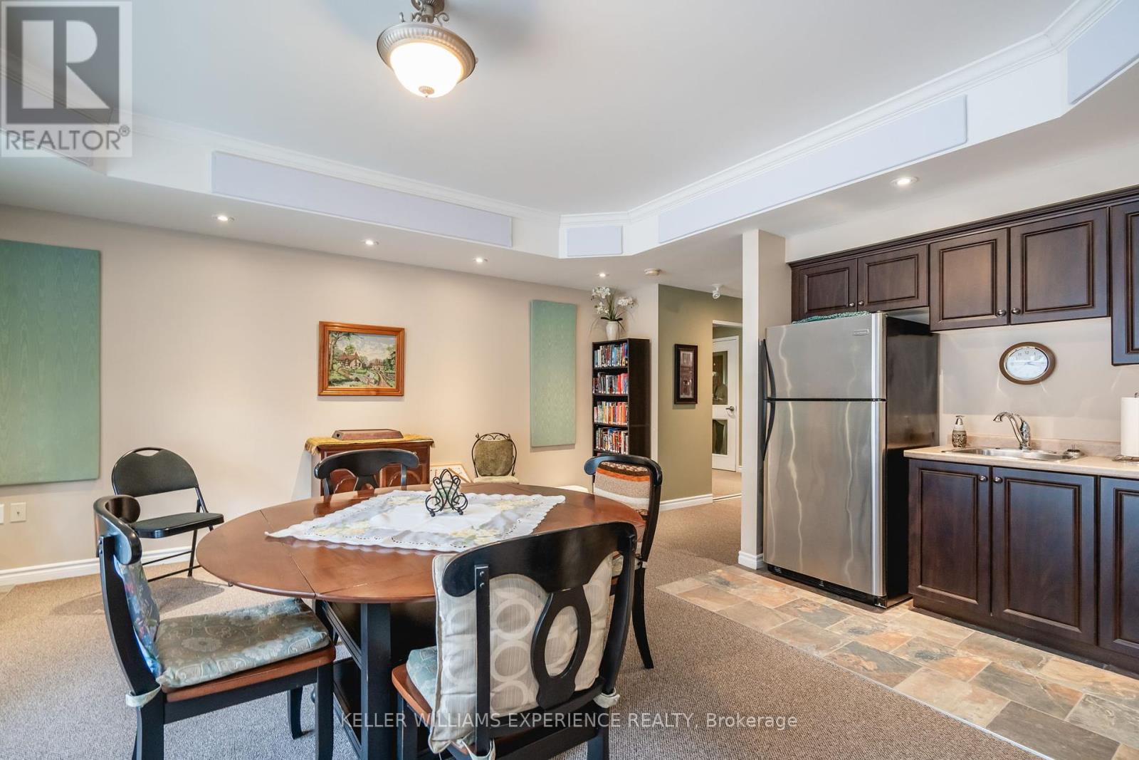103 - 19b Yonge Street N, Springwater, Ontario  L0L 1P0 - Photo 28 - S12124085