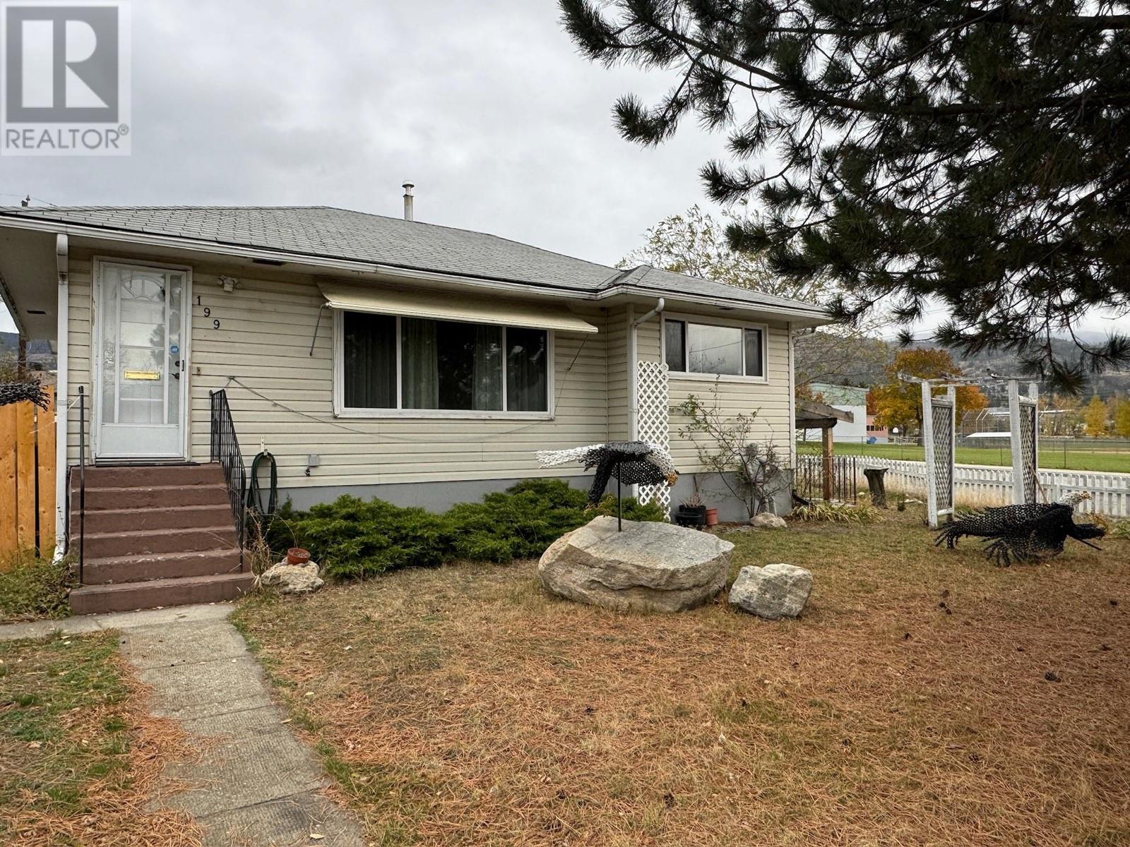 199 WILTON Crescent, Penticton, British Columbia