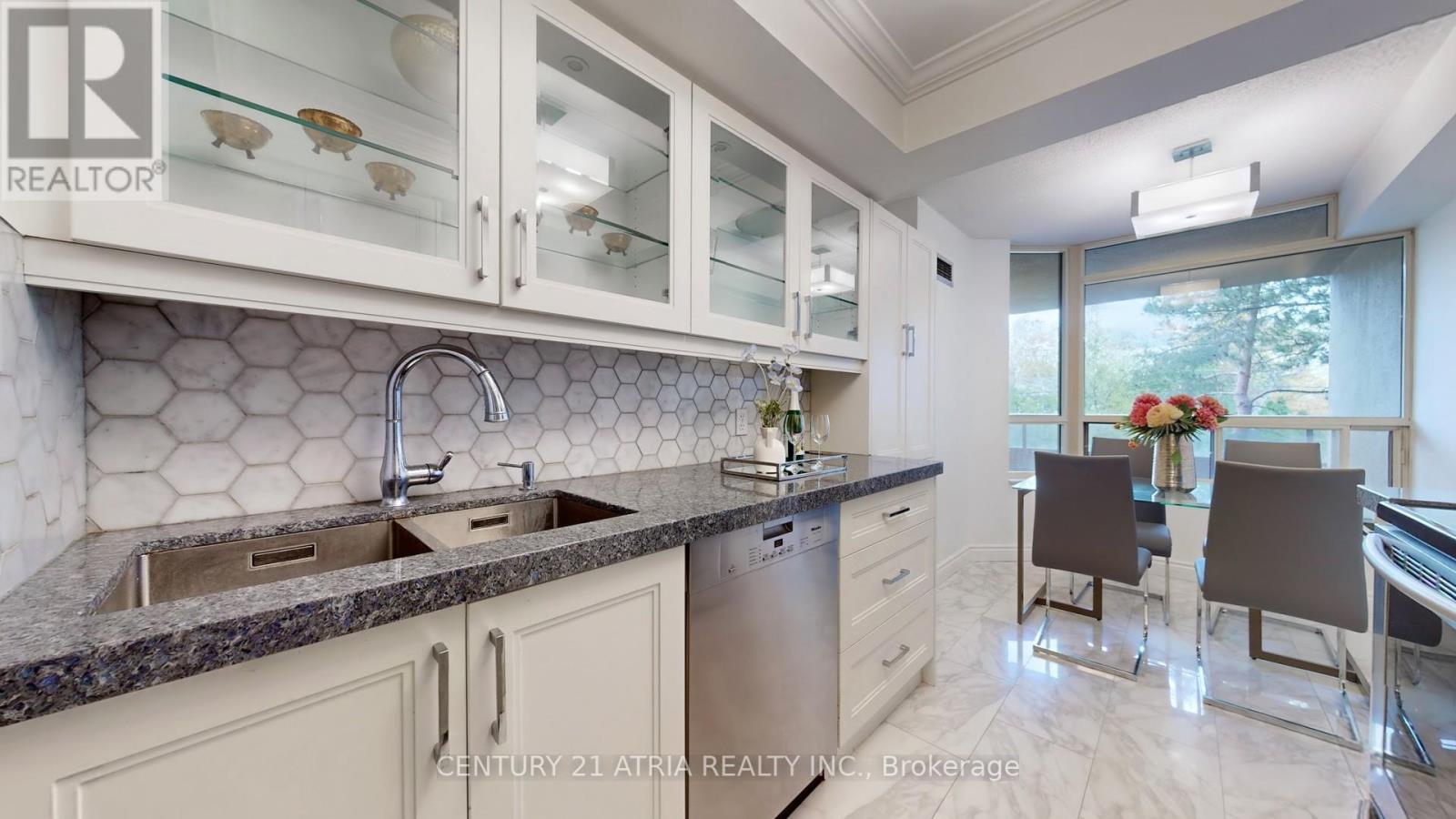202 - 1210 Don Mills Road, Toronto (Banbury-Don Mills), Ontario  M3B 3N9 - Photo 10 - C12124080