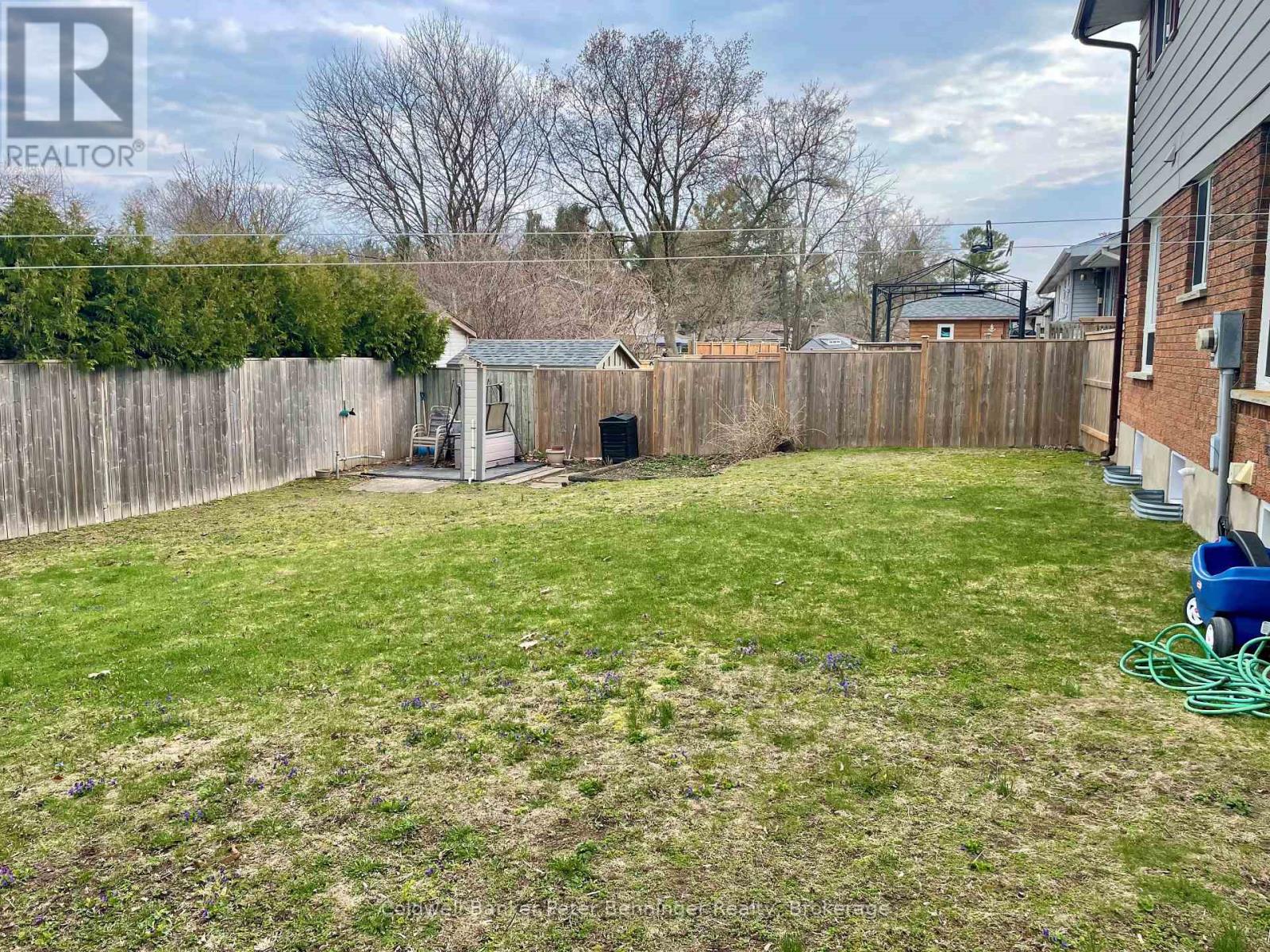 1038 Wellington Street, Saugeen Shores, Ontario  N0H 2C3 - Photo 27 - X12124189