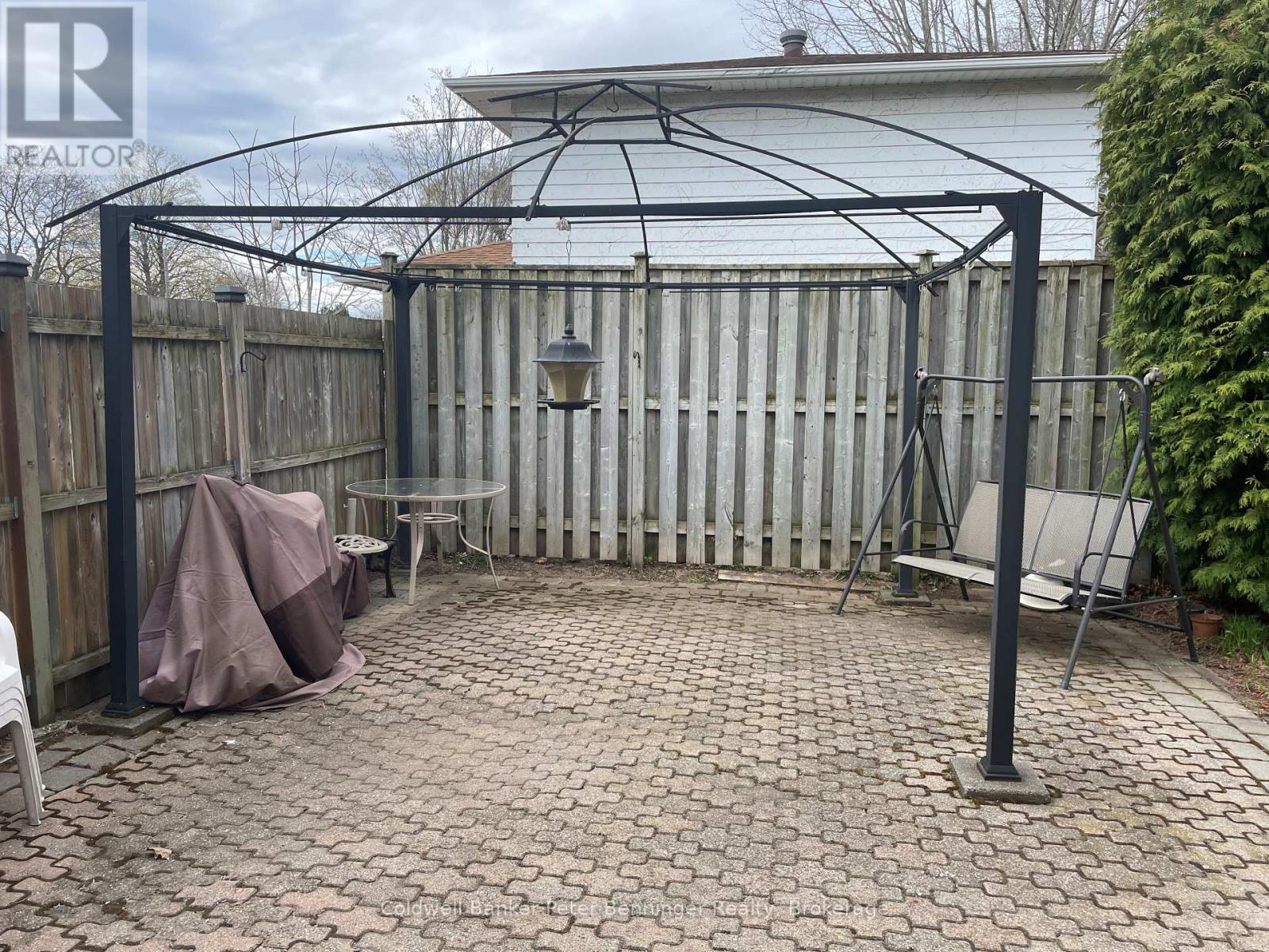 1038 Wellington Street, Saugeen Shores, Ontario  N0H 2C3 - Photo 30 - X12124189