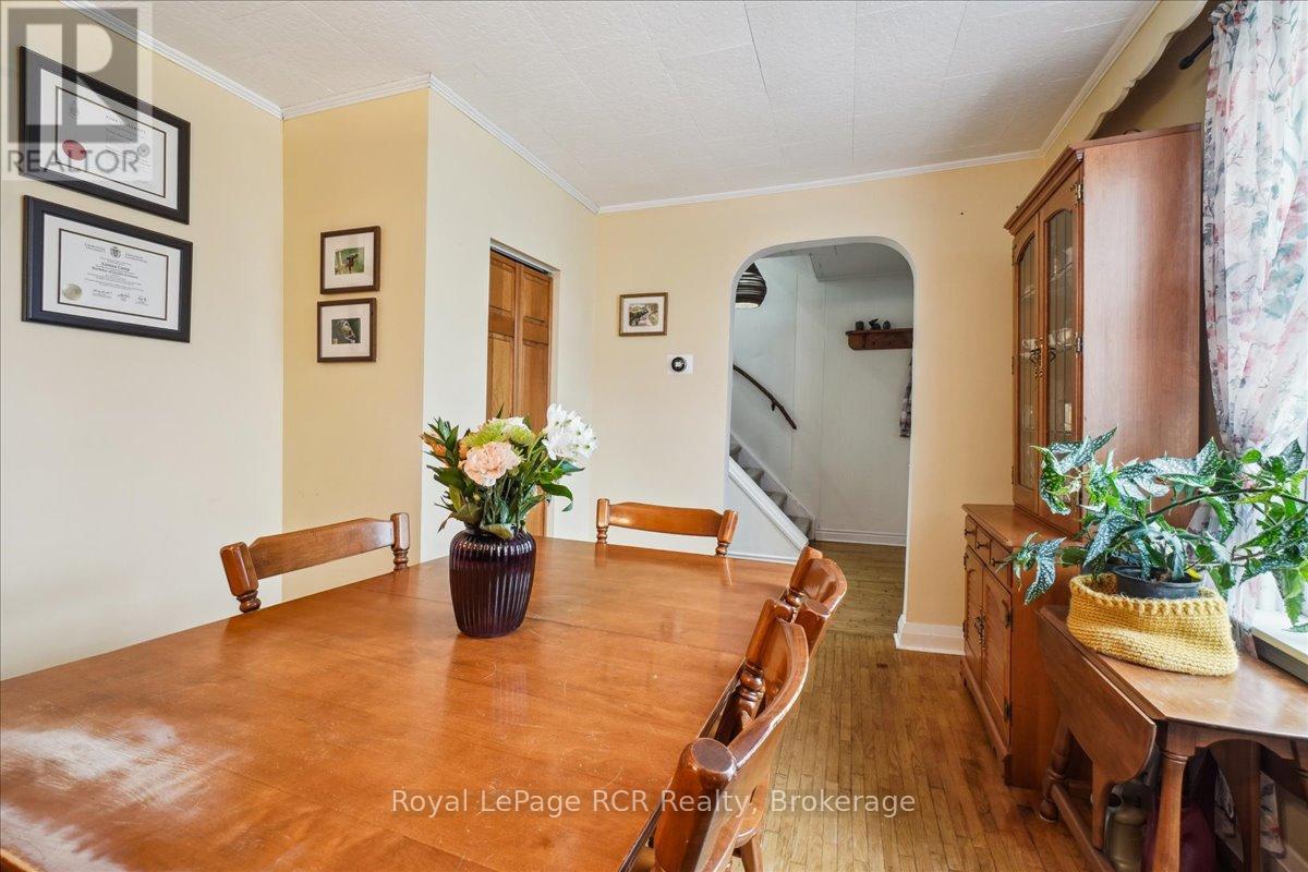 755 7th Avenue E, Owen Sound, Ontario  N4K 2Y2 - Photo 10 - X12124204