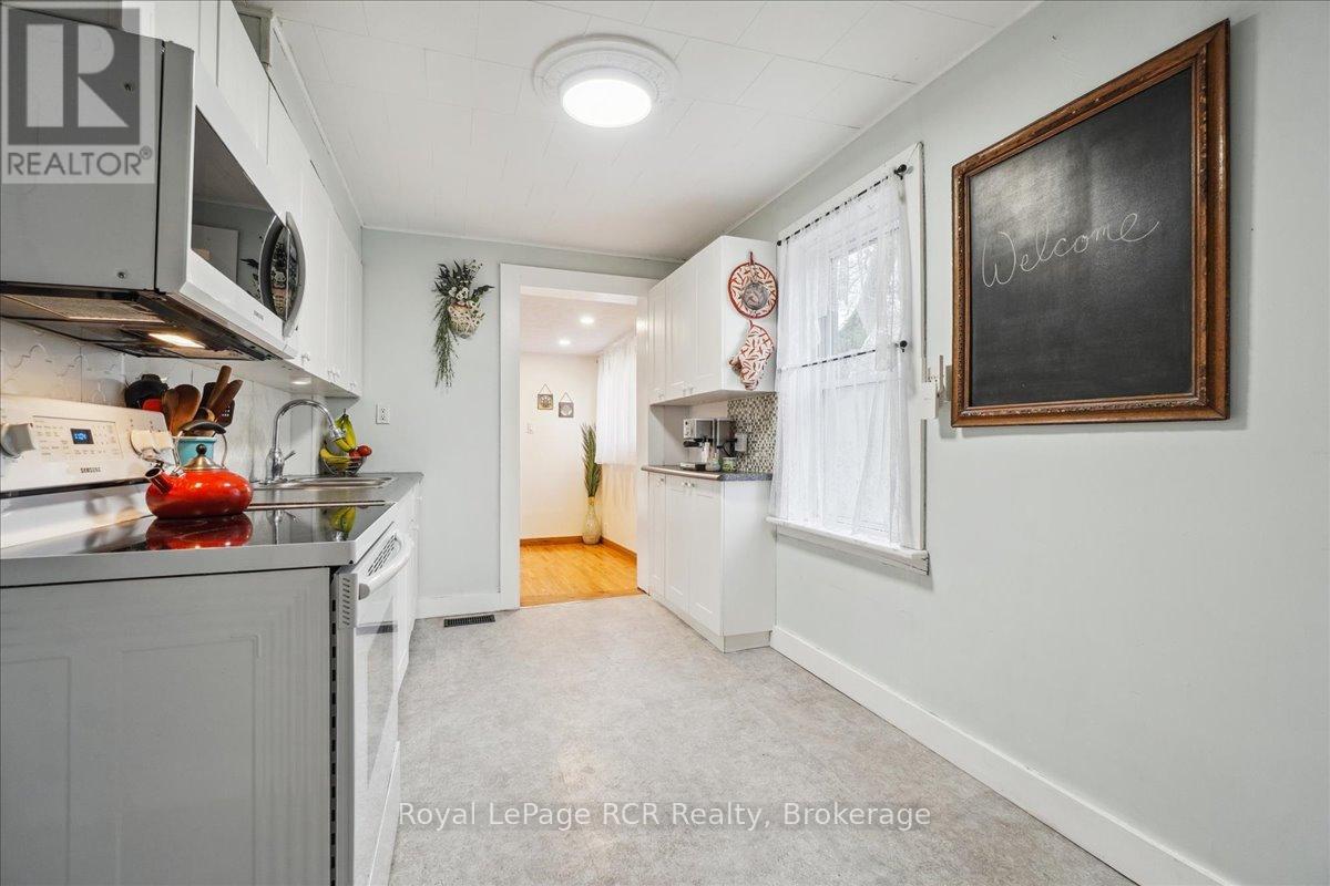 755 7th Avenue E, Owen Sound, Ontario  N4K 2Y2 - Photo 12 - X12124204