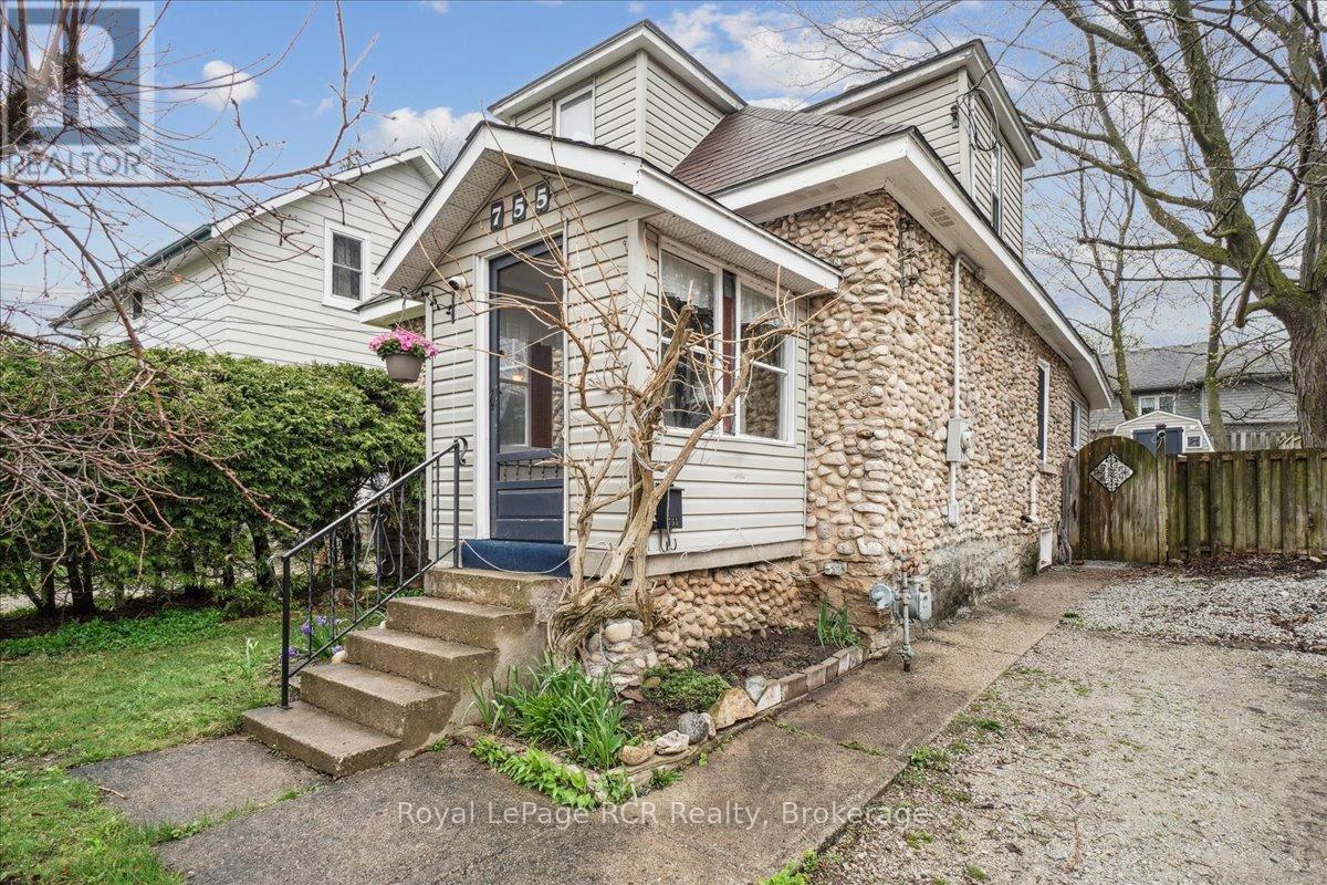 755 7th Avenue E, Owen Sound, Ontario  N4K 2Y2 - Photo 2 - X12124204