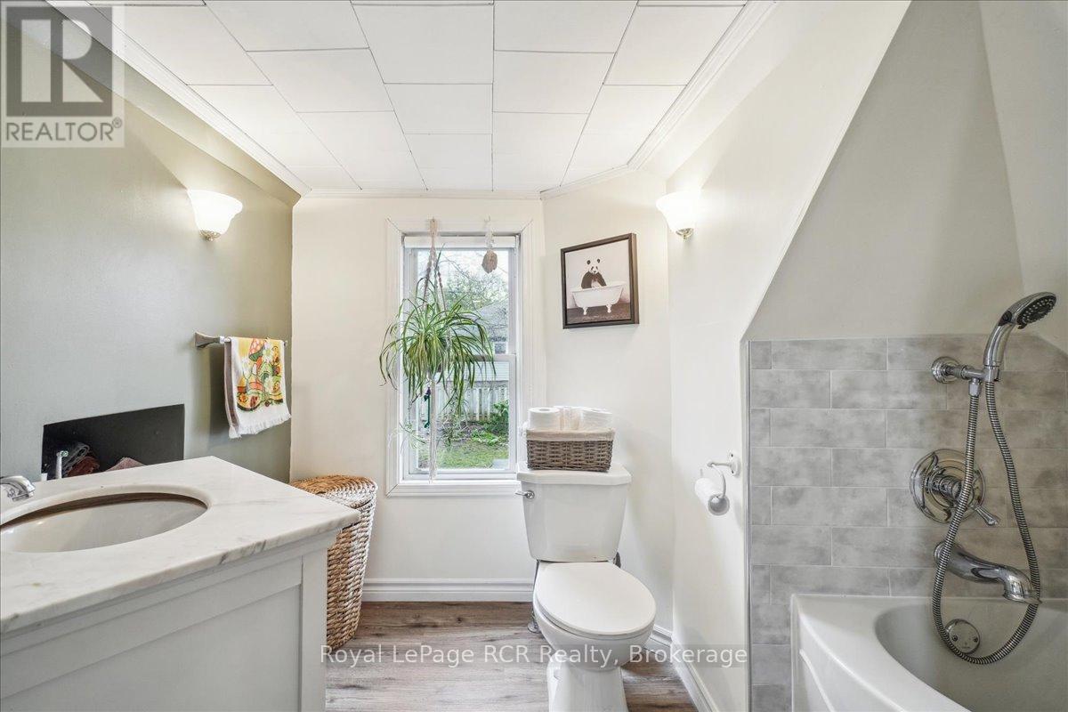 755 7th Avenue E, Owen Sound, Ontario  N4K 2Y2 - Photo 28 - X12124204