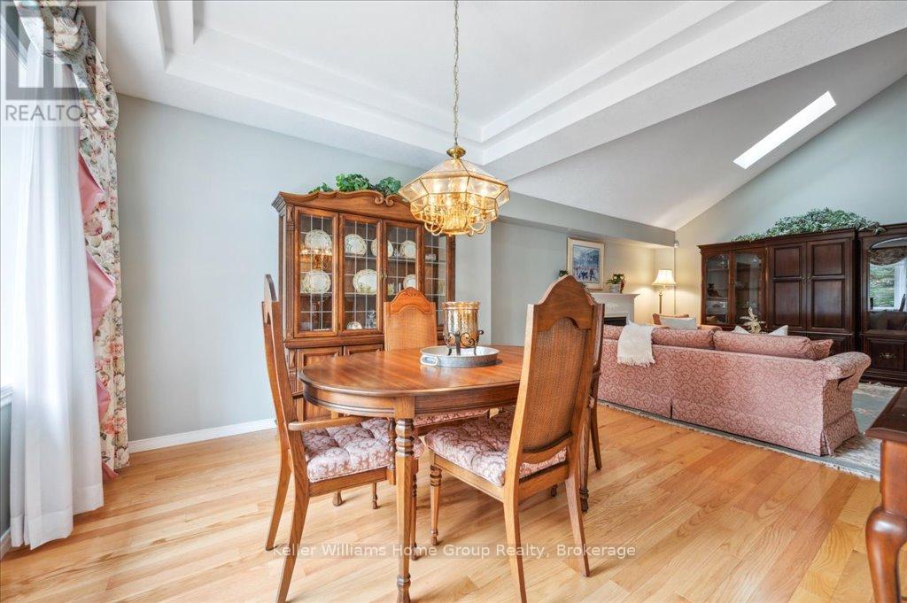 24 Sunnybrae Crescent, Centre Wellington, Ontario  N1M 3L9 - Photo 11 - X12124265