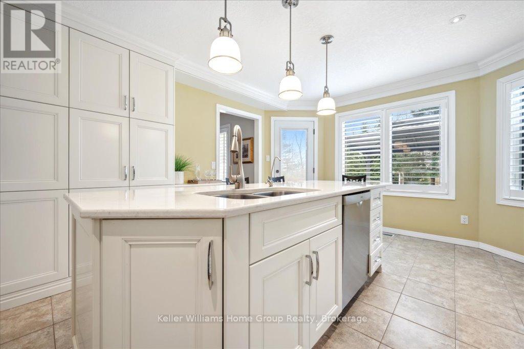 24 Sunnybrae Crescent, Centre Wellington, Ontario  N1M 3L9 - Photo 17 - X12124265