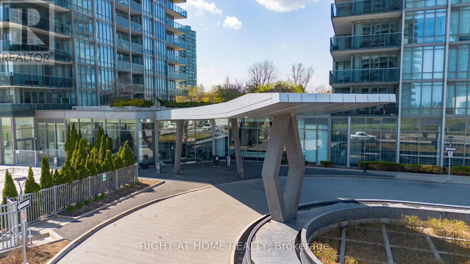 2205 - 90 Park Lawn Road, Toronto (Mimico), Ontario  M8Y 0B6 - Photo 3 - W12115950