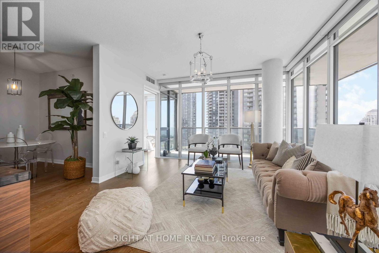 2205 - 90 Park Lawn Road, Toronto, Ontario  M8Y 0B6 - Photo 7 - W12115950