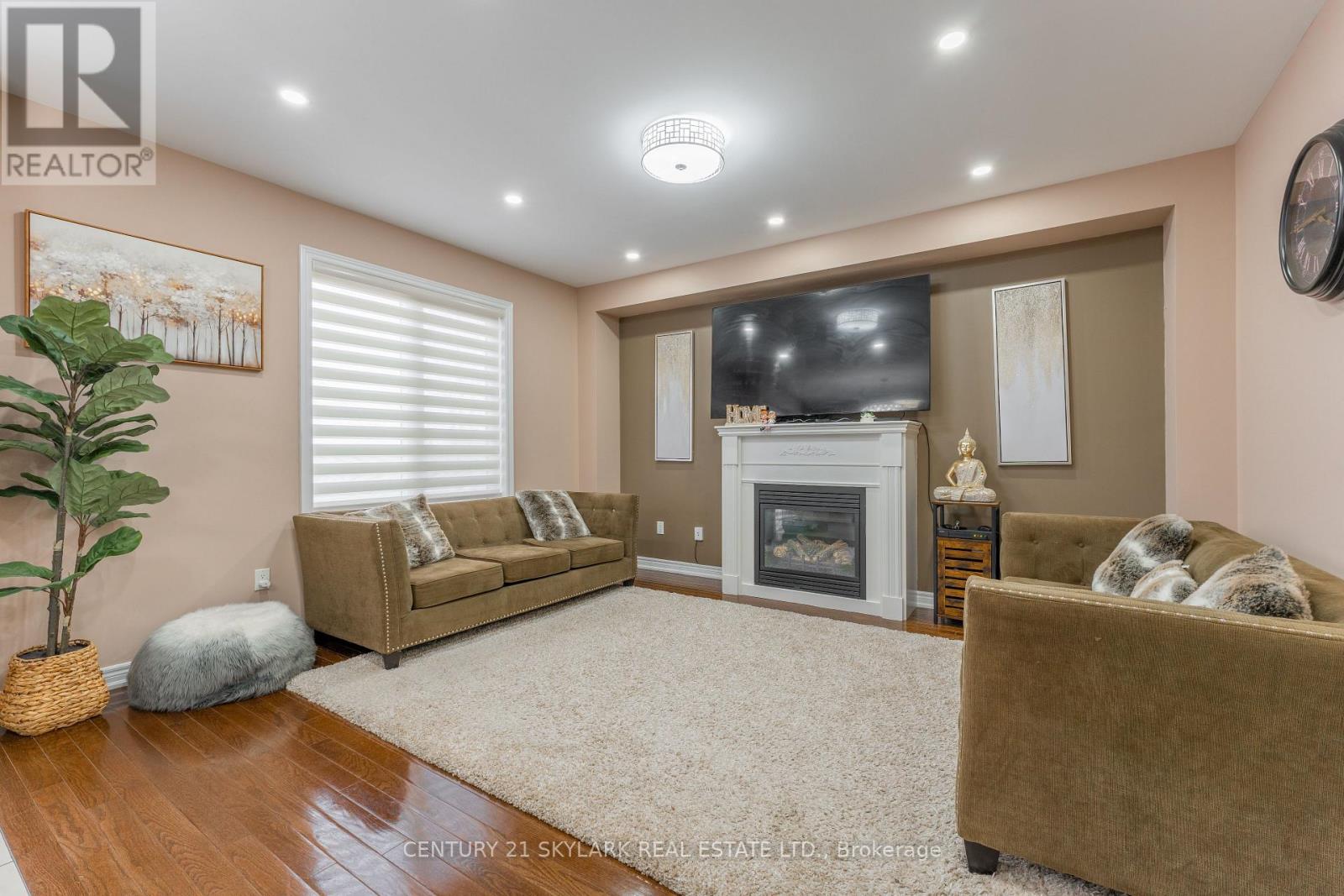 197 Sussexvale Drive, Brampton, Ontario  L6R 3R1 - Photo 9 - W12123971