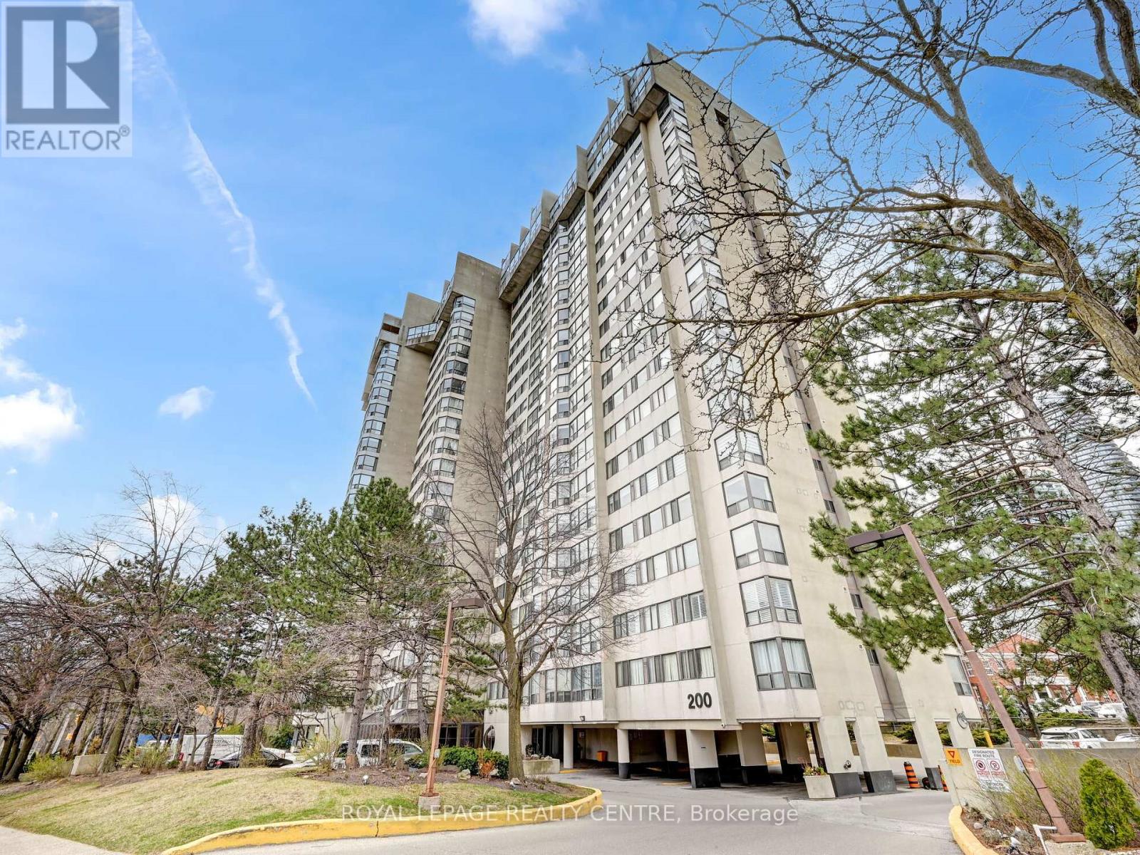 602 - 200 Robert Speck Parkway, Mississauga (City Centre), Ontario  L4Z 1S3 - Photo 2 - W12123981