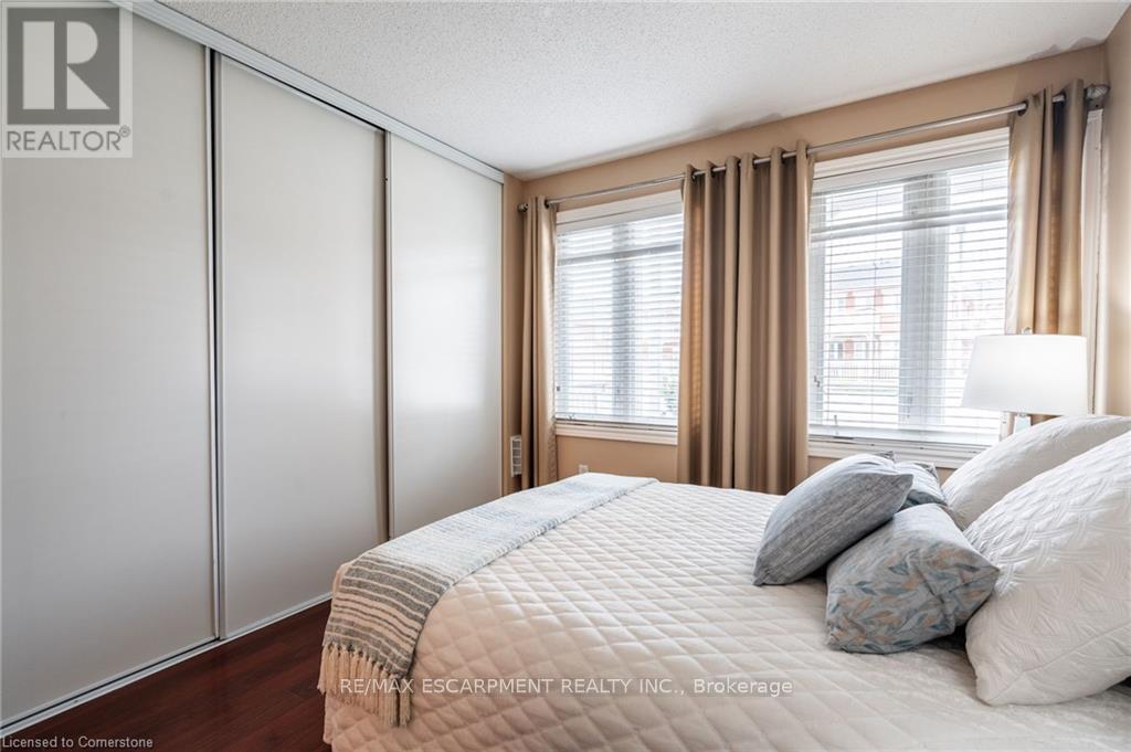 201 - 1701 Lampman Avenue, Burlington (Uptown), Ontario  L7L 6R7 - Photo 12 - W12123985