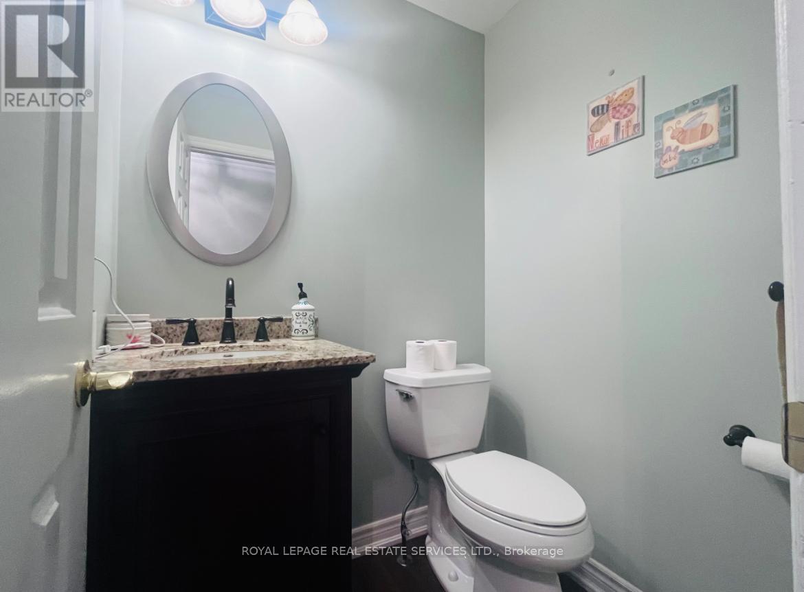 Upper - 1417 Thistledown Road, Oakville (Ga Glen Abbey), Ontario  L6M 1Y4 - Photo 16 - W12124137