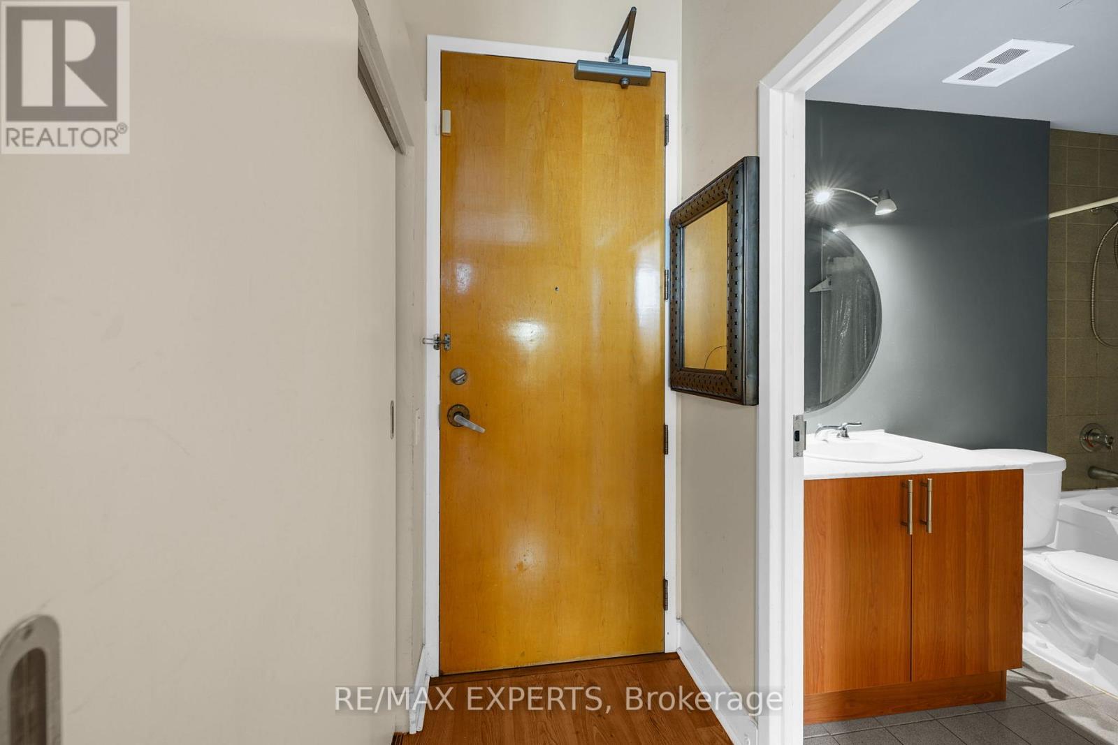 115 - 1001 Roselawn Avenue, Toronto, Ontario  M6B 4M4 - Photo 4 - W12124172