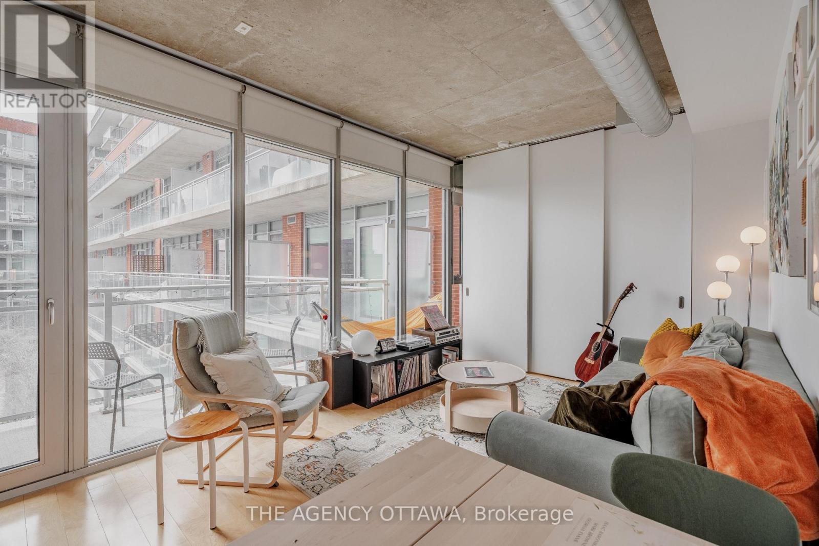 550 - 340 Mcleod Street, Ottawa, Ontario  K2P 1A4 - Photo 7 - X12124238