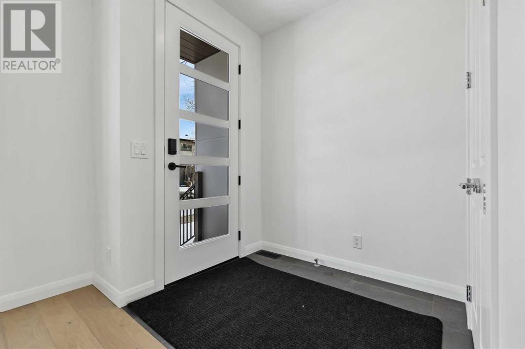 Property at 433 10 Street NE image 2