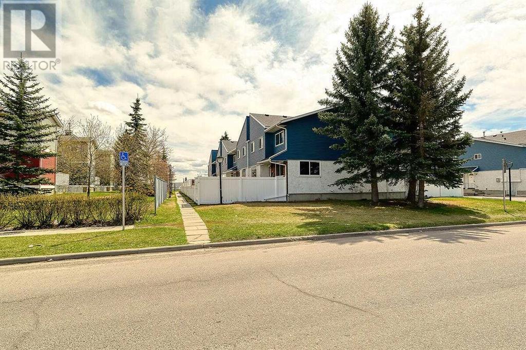 Property at 68, 4769 Hubalta Road SE image 1