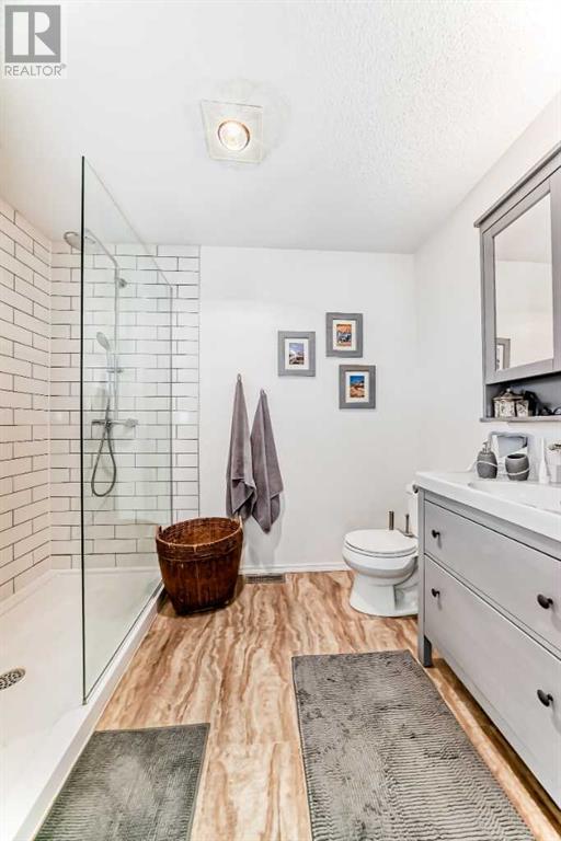 504 Woodside Drive Nw, Airdrie, Alberta  T4B 2C6 - Photo 12 - A2217662