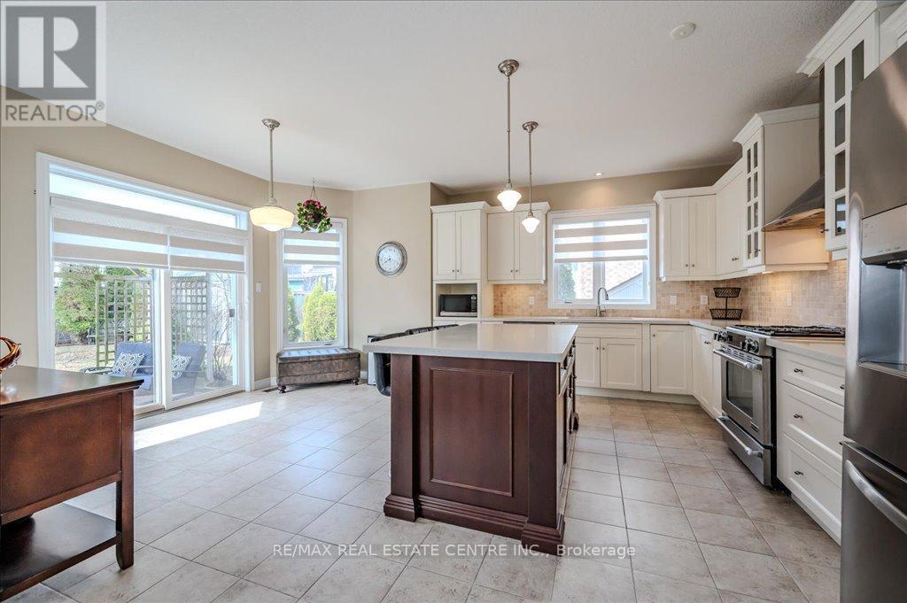 917 Fung Place, Kitchener, Ontario  N2A 4M3 - Photo 18 - X12124126