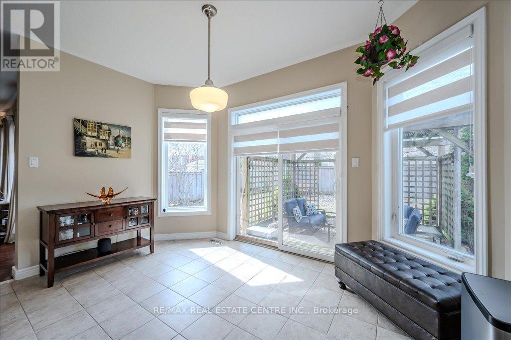 917 Fung Place, Kitchener, Ontario  N2A 4M3 - Photo 23 - X12124126