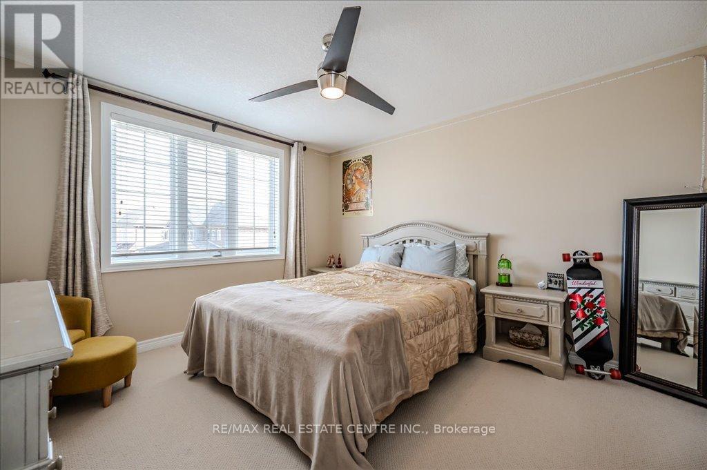 917 Fung Place, Kitchener, Ontario  N2A 4M3 - Photo 27 - X12124126