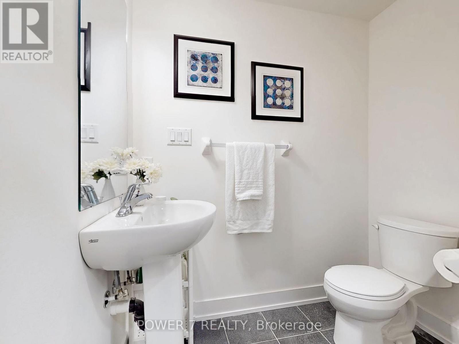 5 - 8 Sayers Lane, Richmond Hill, Ontario  L4E 1J4 - Photo 14 - N12116162