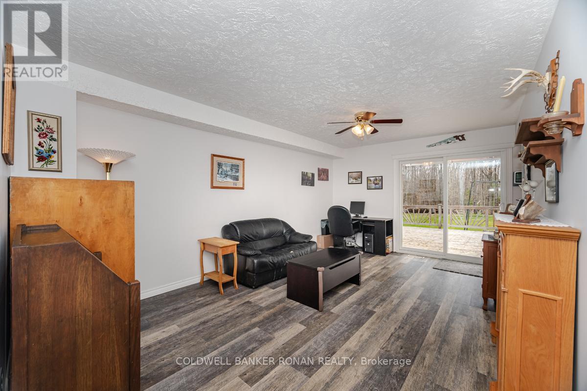 7533 County Rd 10, Essa, Ontario  L3W 0T7 - Photo 14 - N12121417
